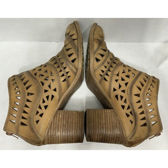 Sofft Westwood Boots Bootie Womens 11 Brown Laser Cut Cushioned Block Heel - Picture 4 of 9